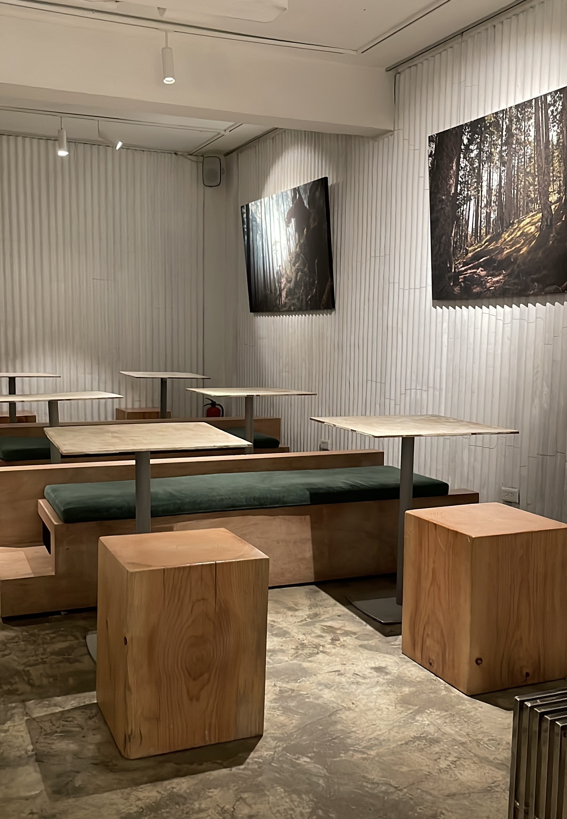 Gallery zone