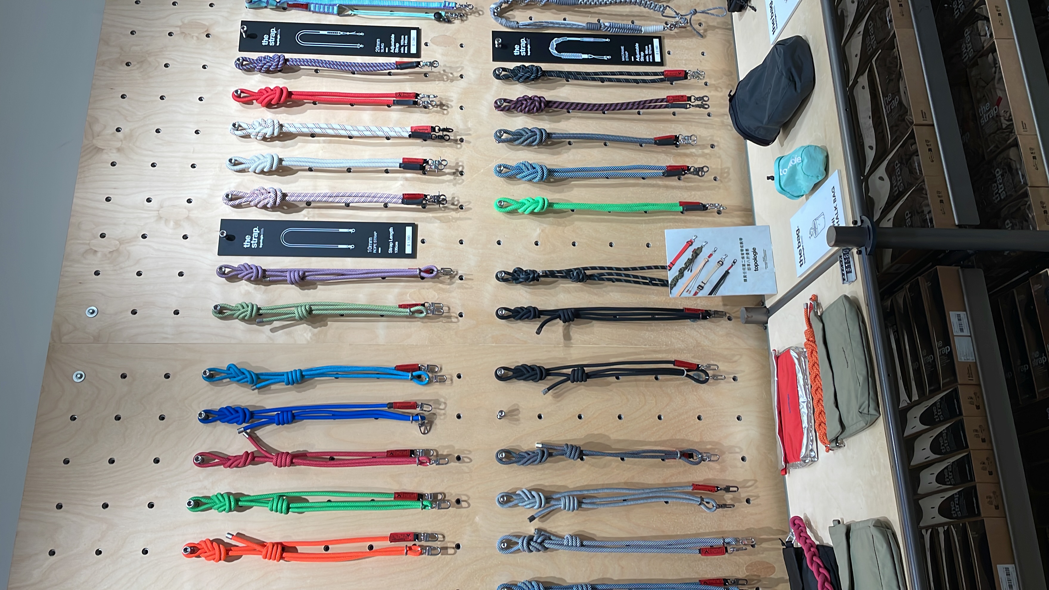 Pegboard straps