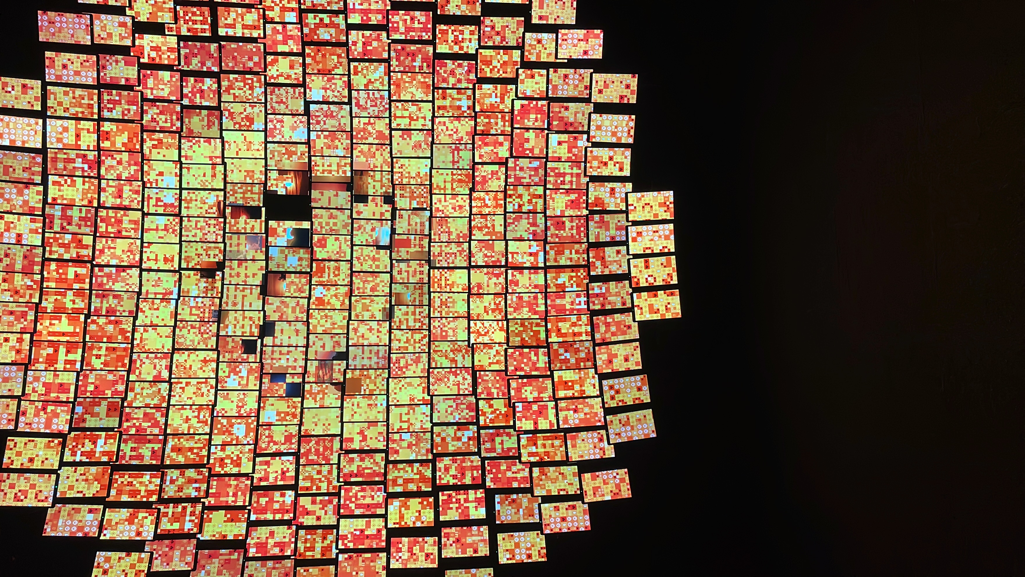 Screen wall pixel